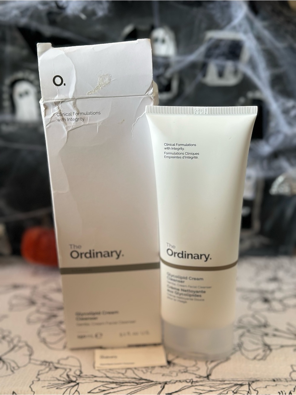 The Ordinary Squalane Cleanser - White Cream
